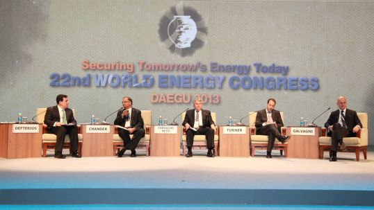 Financial markets must play role in energy development