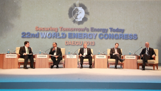 Financial markets must play role in energy development