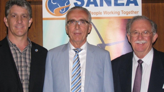 South Africa draws on international experience